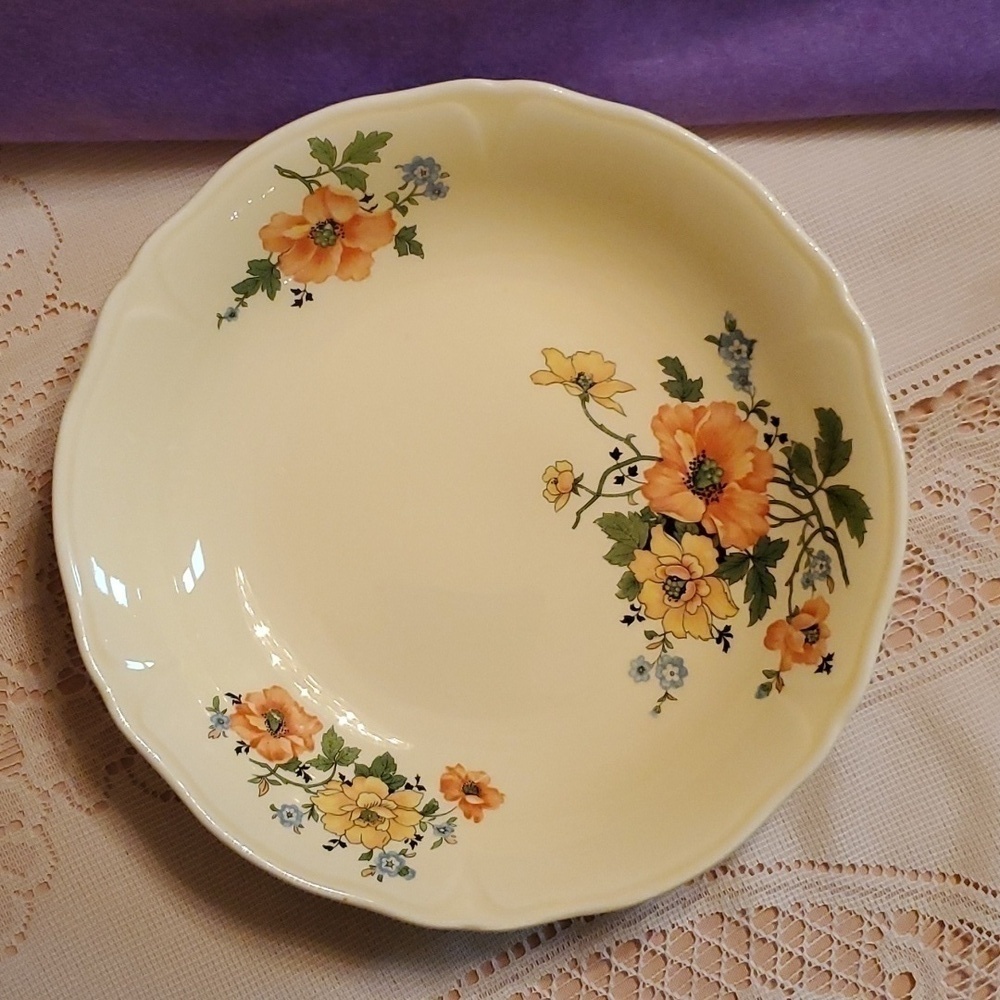 1930's Vintage Mount Clemens Pottery Yellow Floral Bowl Collectible 8"